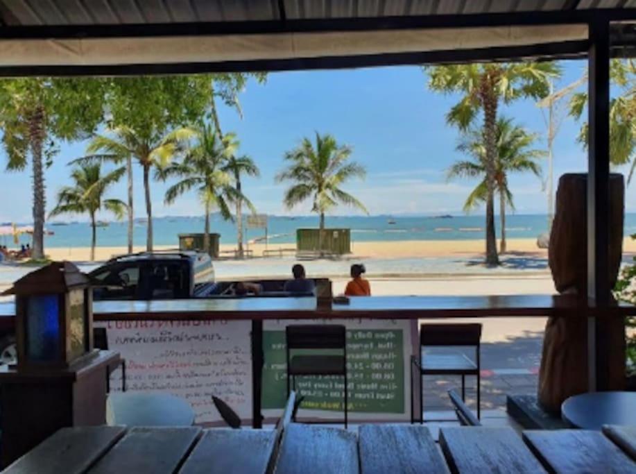 The Base Central Pattaya Quiet King-Bed With Infinity Pool & Free Netflix ภายนอก รูปภาพ